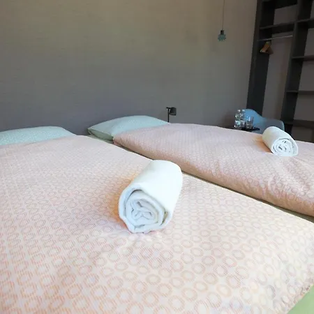 Albergue Wellnesshostel3000 *