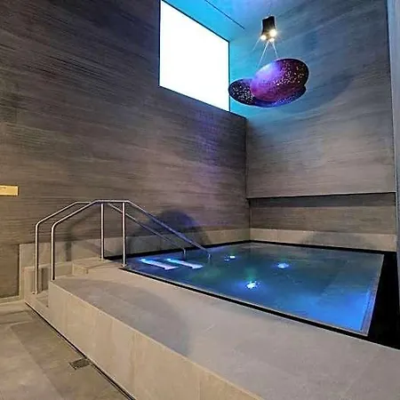 Wellnesshostel3000 * לאקס